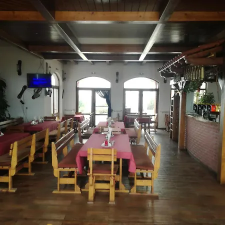 Шато Ветровитите Хълмове Szálloda Szliven