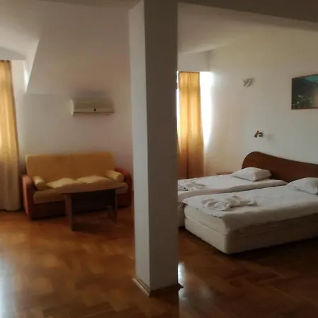 Шато Ветровитите Хълмове