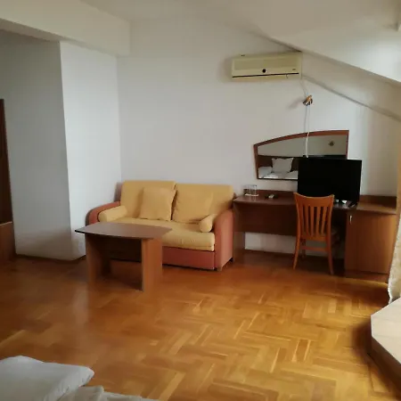 Szálloda Шато Ветровитите Хълмове