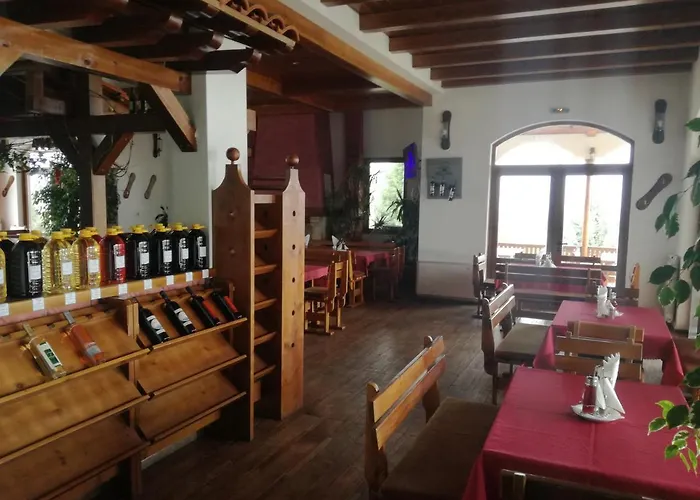 Шато Ветровитите Хълмове Szálloda *