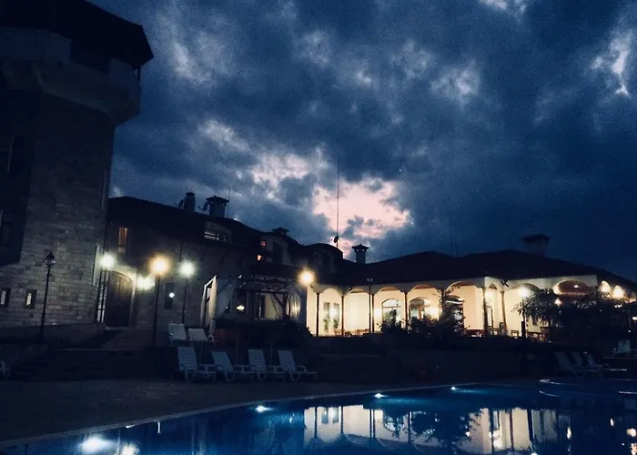 Шато Ветровитите Хълмове Szálloda